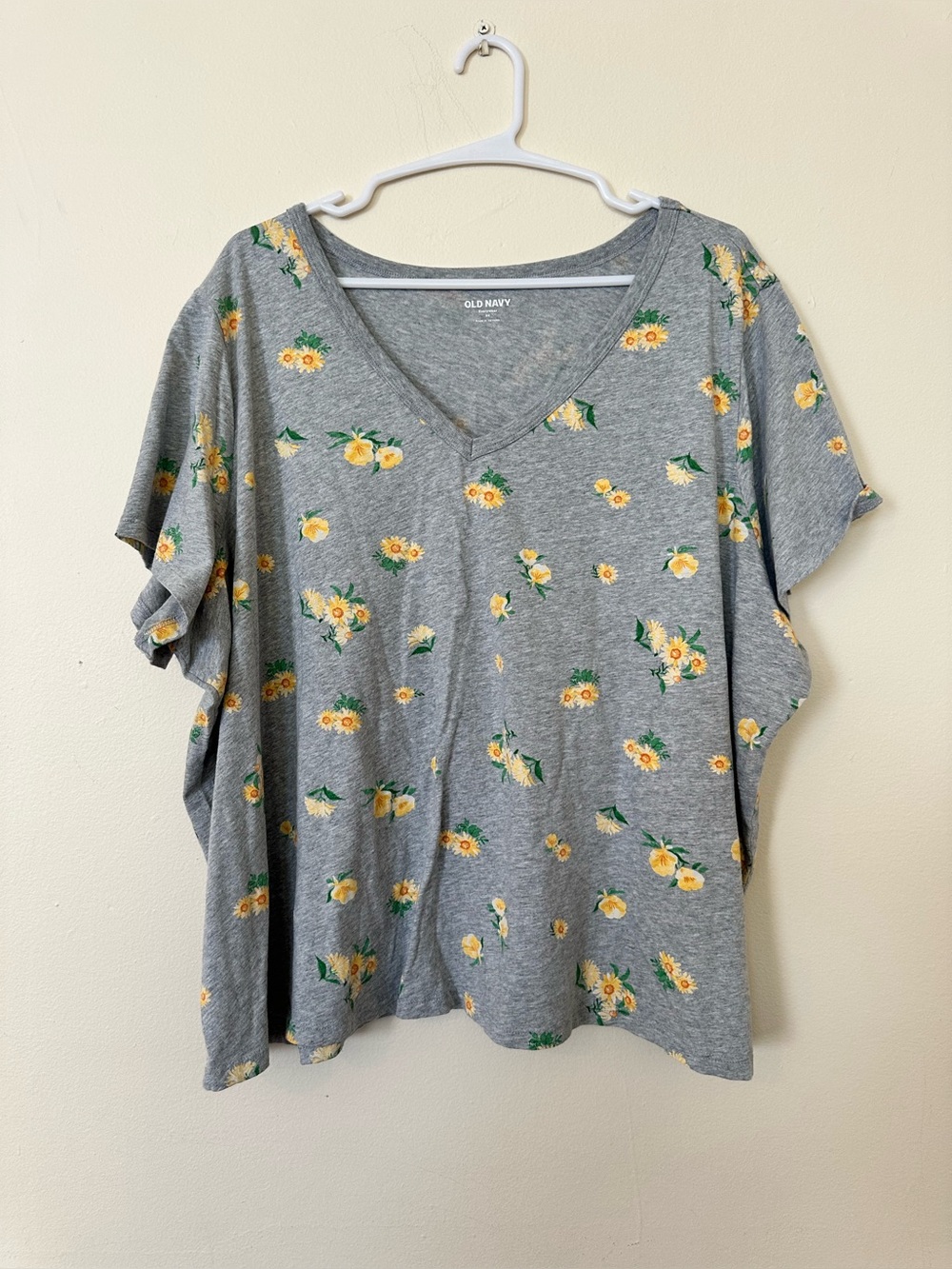 Old Navy Gray V-Neck Tee with Yellow Floral Print